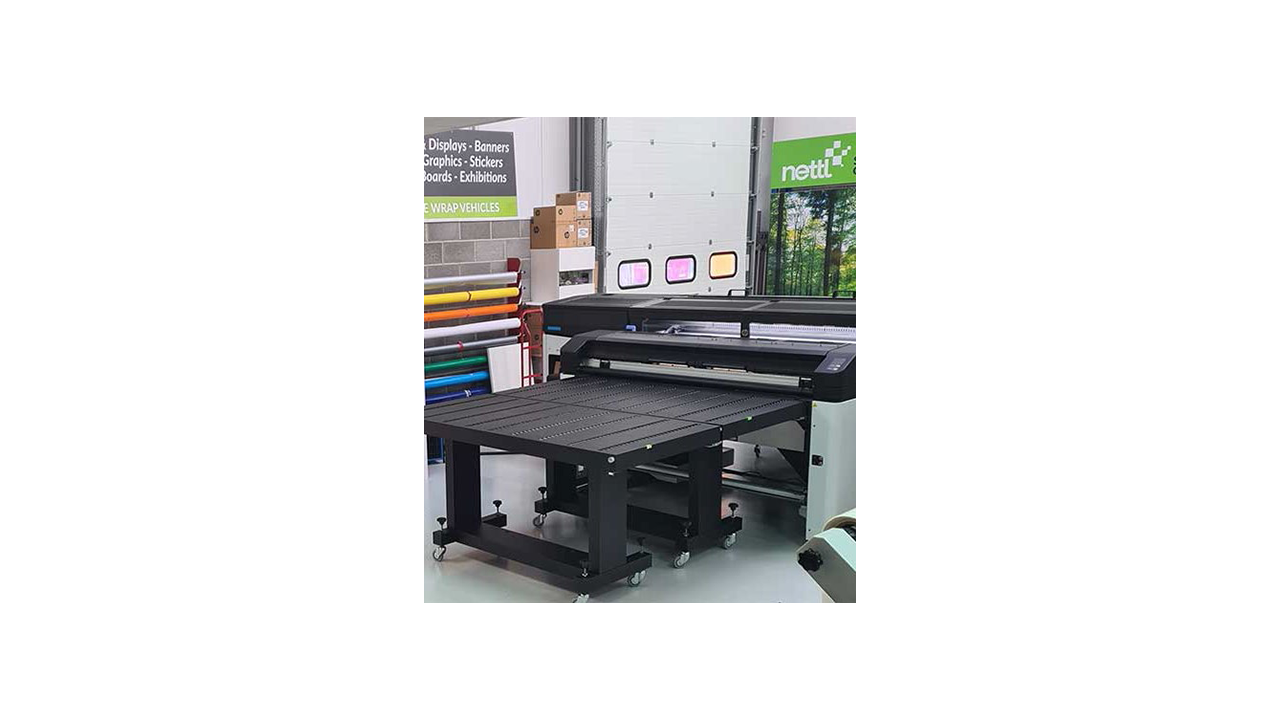 HP Latex R1000 install helps PSP Digiprint Nettl launch new eco product range